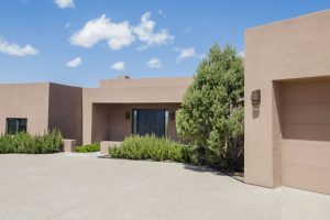 21-Painted-Horse-Santa-Fe-New-Mexico-homesantafecom-Paul-McDonald-02 21-Painted-Horse-Santa-Fe-New-Mexico-homesantafecom-Paul-McDonald-02